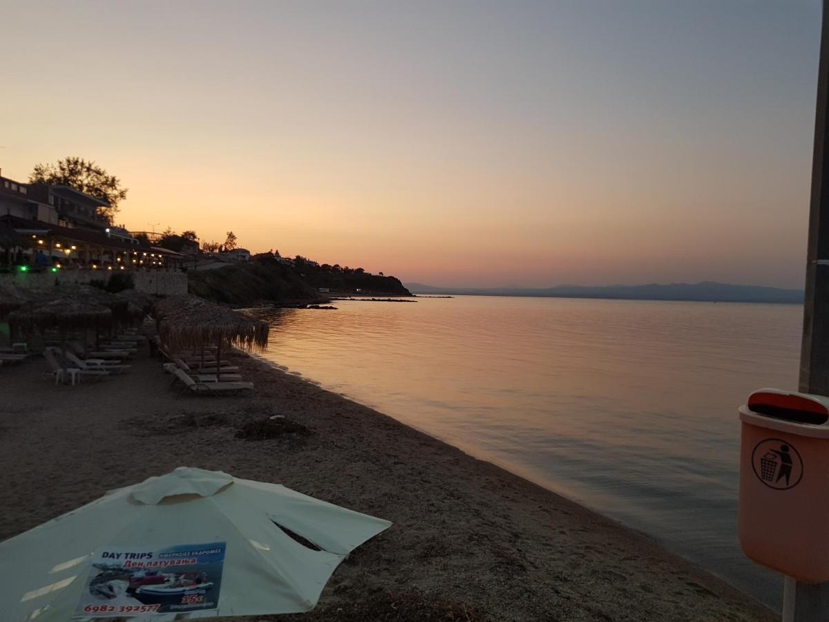 Halkidiki Rooms Nea Fokea Exterior photo
